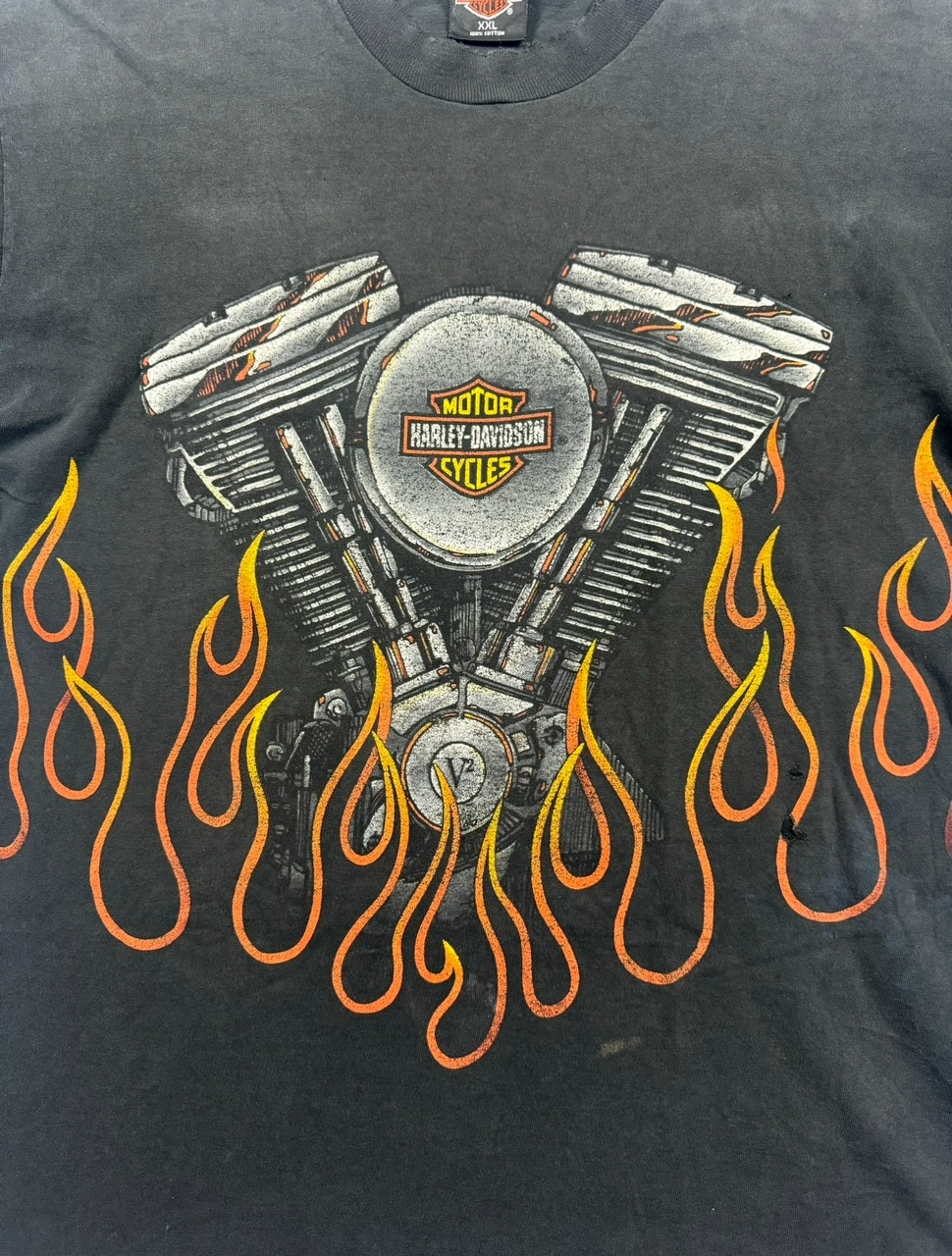 トップス Vintage Harley-Davidson Engine Flames Harley Davidson - Engine & Flames | Savethechrome Shop